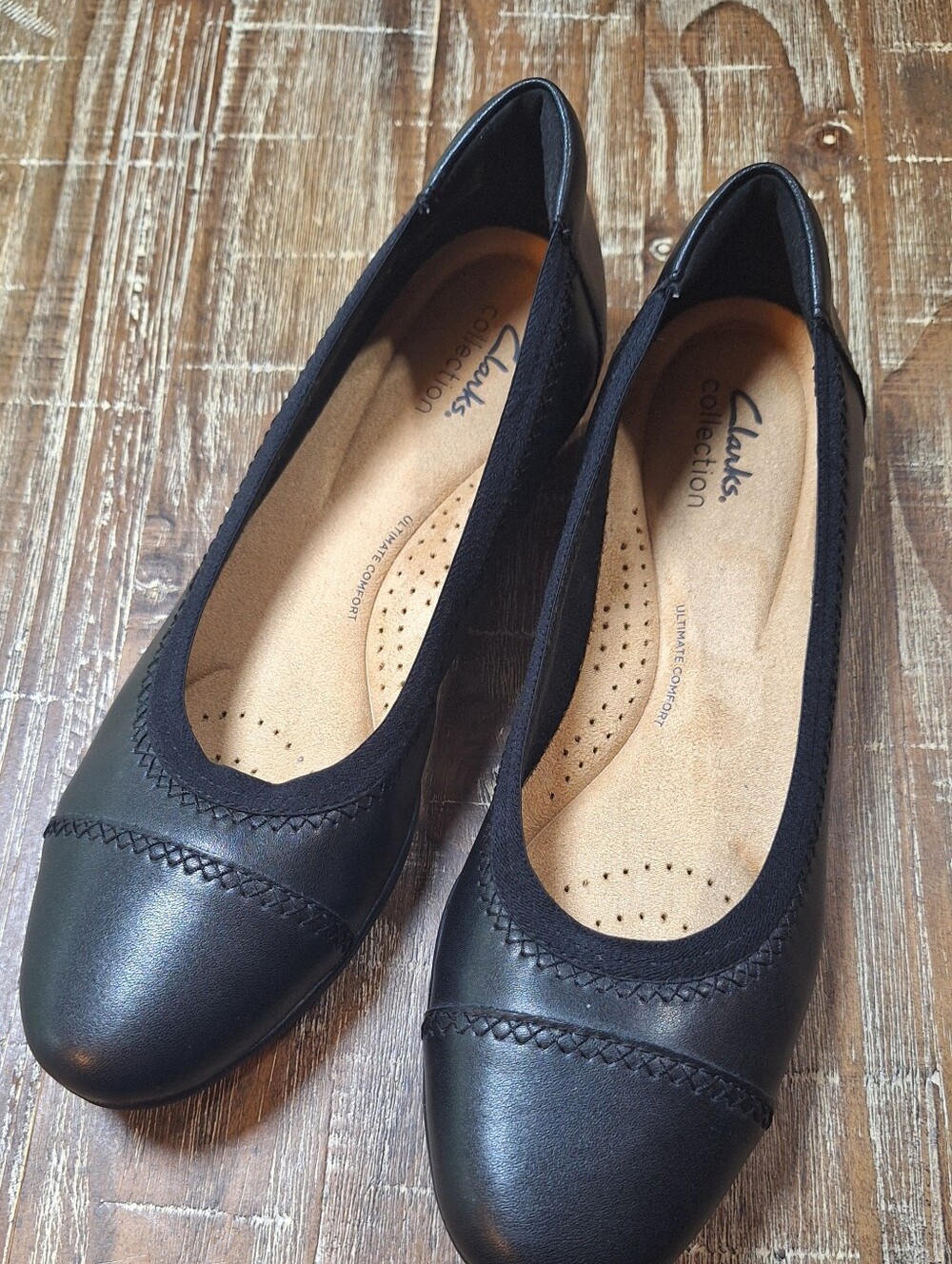 Clarks Collection Ultimate Comfort Flat Ballet Shoe 9 Black